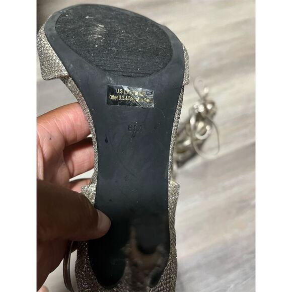 Guess Glitter Gold Gladiator Stiletto Heels Women's 8 Open Toe Party Shoes - Picture 3 of 10